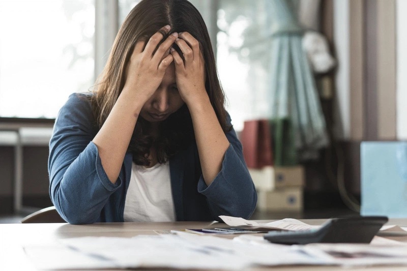 Làm Thế Nào Để Đối Phó Với Sự Bất Ổn Và Lo Âu Của Quá Trình Nộp Đơn Xin Học Đại Học: Kinh Nghiệm Từ Cựu Sinh Viên Các Trường Đại Học Hàng Đầu Hoa Kỳ Và Châu Âu