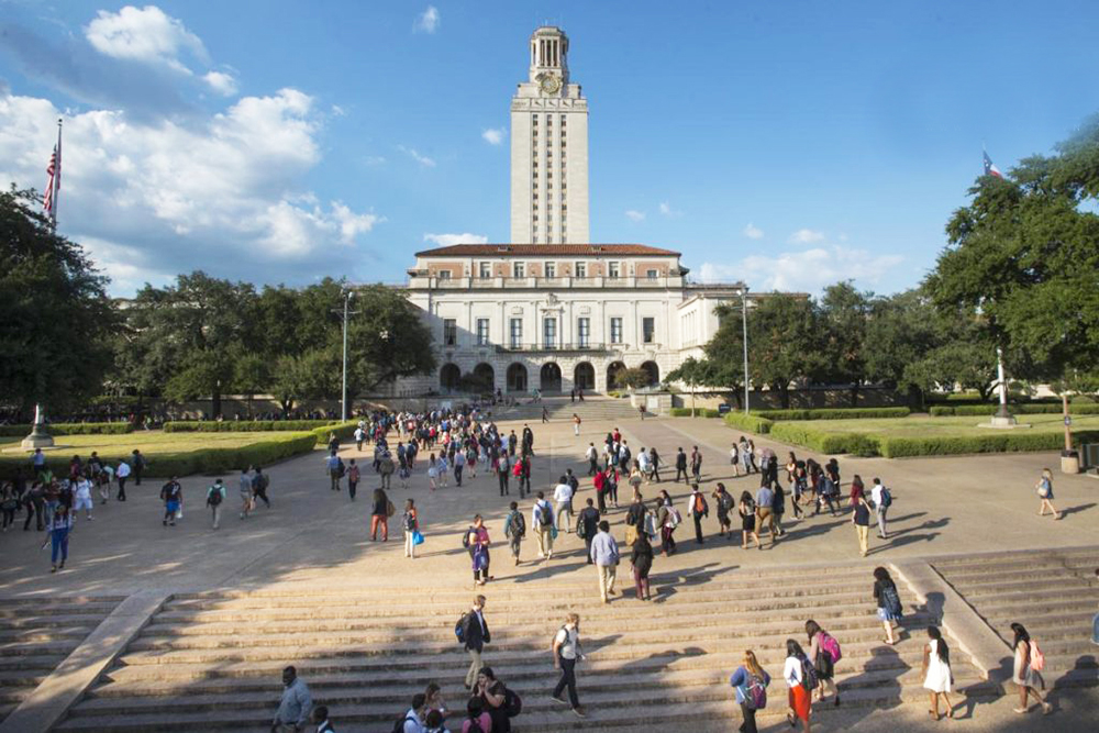Các Trường Đại Học Hàng Đầu Ở Texas: Một Cái Nhìn Bao Quát Và Cơ Hội Chuyển Tiếp Từ Cao Đẳng Cộng Đồng